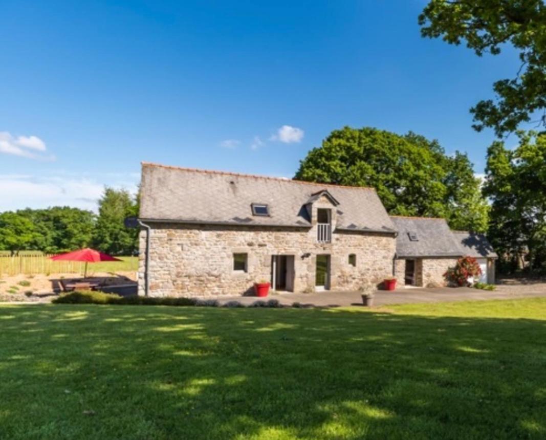 À L'orée Du Bois Pommerit-le-Vicomte Esterno foto